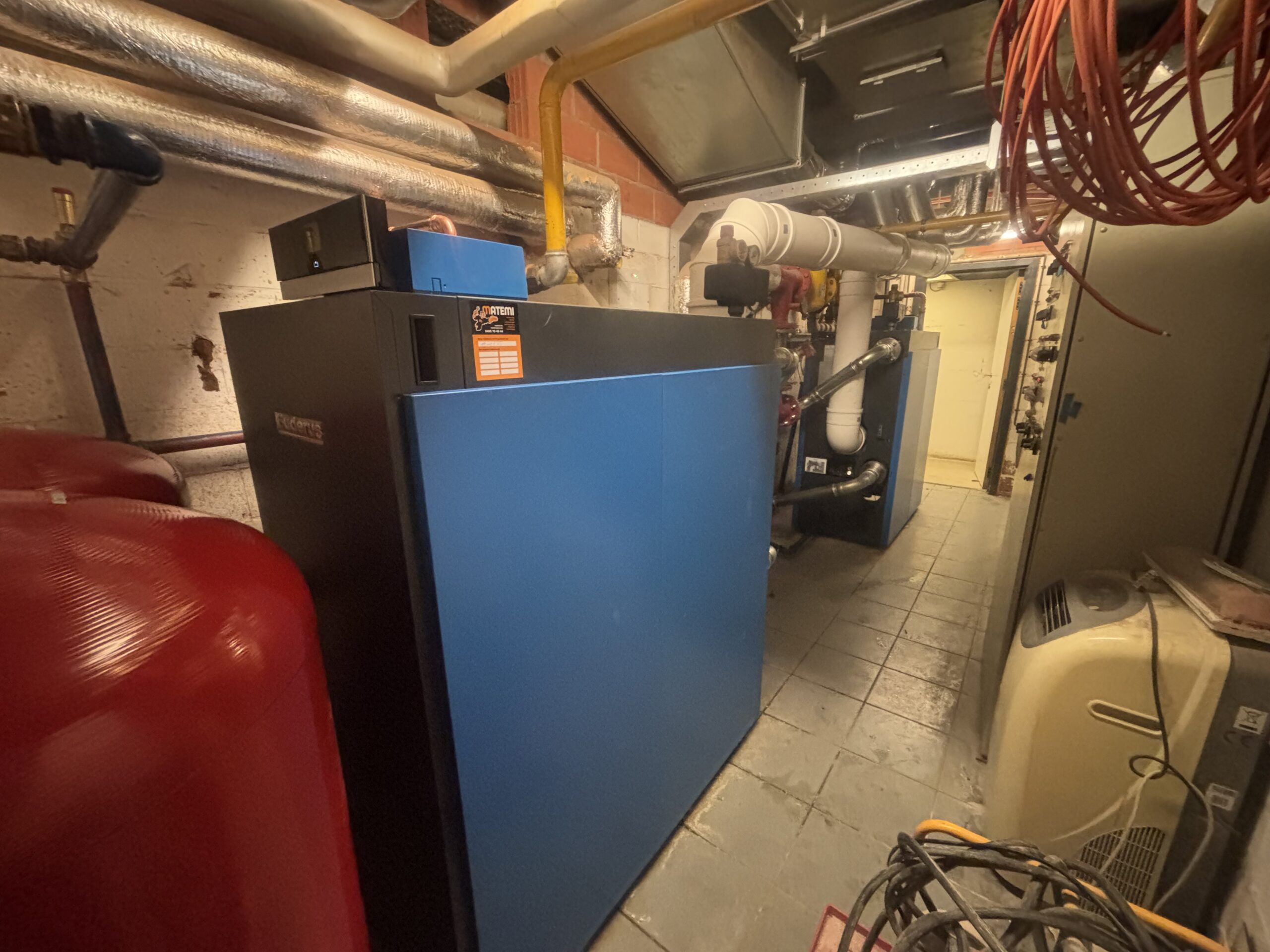 Stookplaats met Buderus Logano plus KB372 in cascade, Hotel Cosmopolite Nieuwpoort